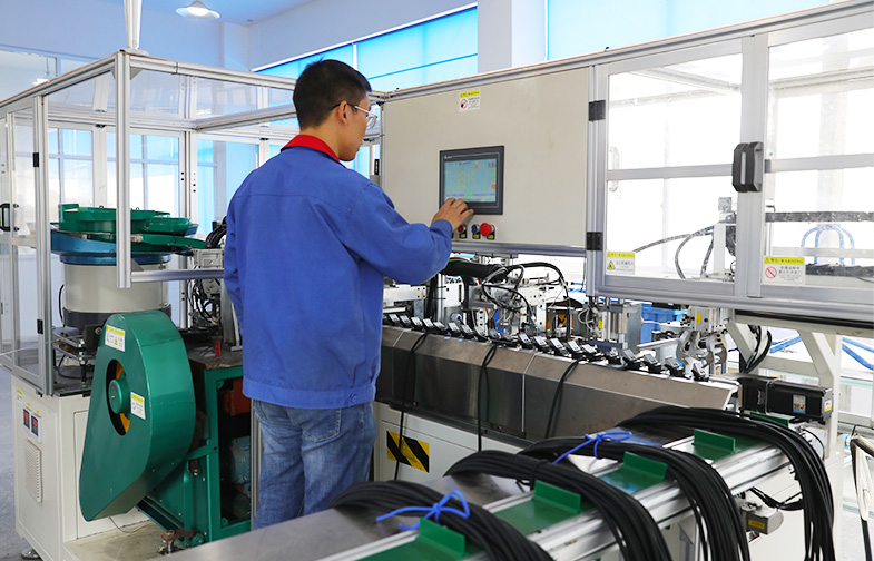Thiết bị sản xuất